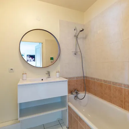 Charming Studio Next To Geneva Apartment Annemasse